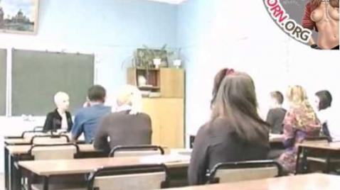 Estudantes excitados curtem sexo na aula