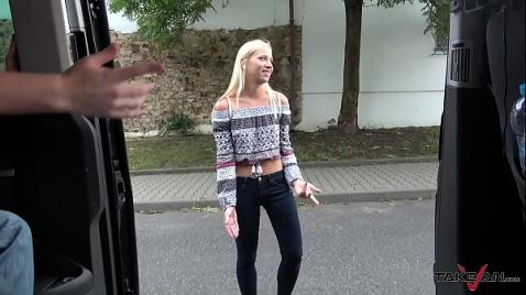 Loira conhece o namorado