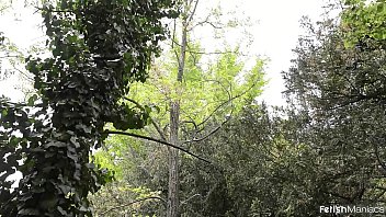 Изнасиловал связанную девку в жопу